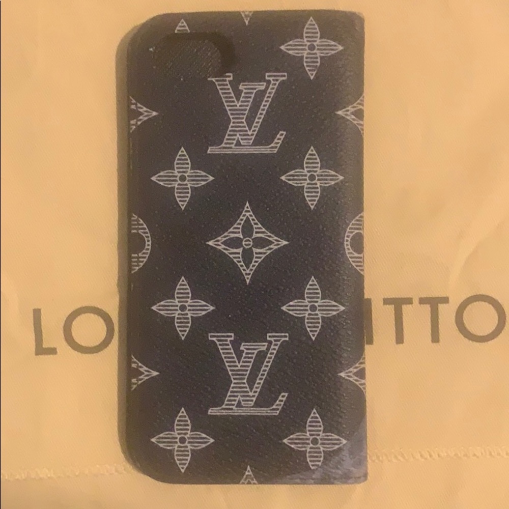 Louis Vuitton Chapman Brother Phone Case - Picture 2 of 8